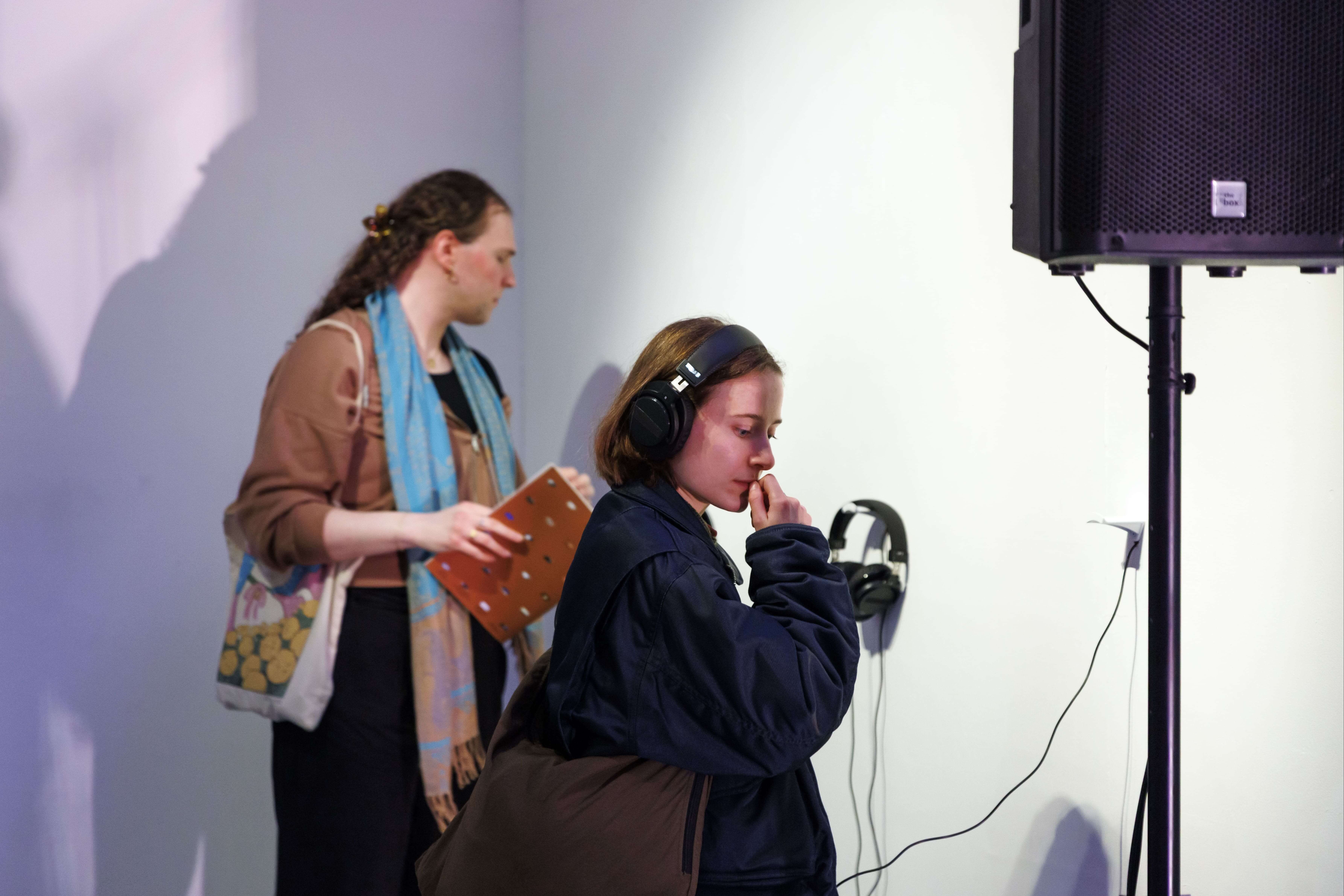 Knowing in Solidarity: Education, Language Activism and Unlikely Archives